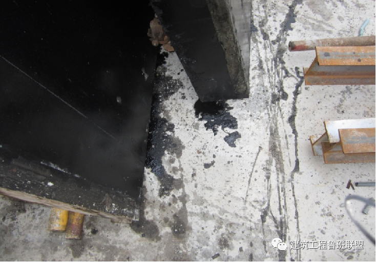 墙面为什么总开裂?15个原因,施工请注意! 第1张 墙面为什么总开裂?15个原因,施工请注意! 第1张