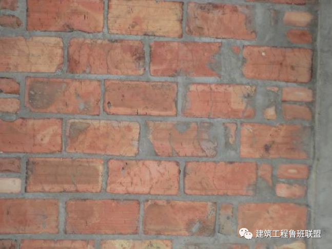 墙面为什么总开裂?15个原因,施工请注意! 第7张 墙面为什么总开裂?15个原因,施工请注意! 第7张