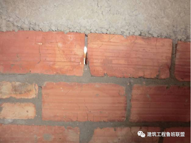 墙面为什么总开裂?15个原因,施工请注意! 第6张 墙面为什么总开裂?15个原因,施工请注意! 第6张