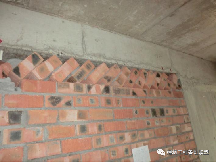 墙面为什么总开裂?15个原因,施工请注意! 第11张 墙面为什么总开裂?15个原因,施工请注意! 第11张