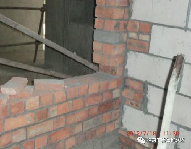 墙面为什么总开裂?15个原因,施工请注意! 第9张 墙面为什么总开裂?15个原因,施工请注意! 第9张