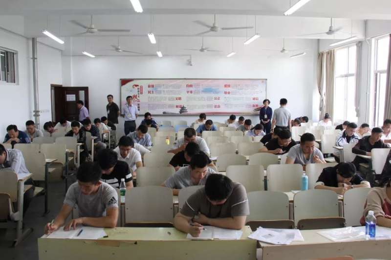 学生能考二级建造师吗在校大学生能考二级建造师吗,有什么坏处 第1张 学生能考二级建造师吗在校大学生能考二级建造师吗,有什么坏处 第1张